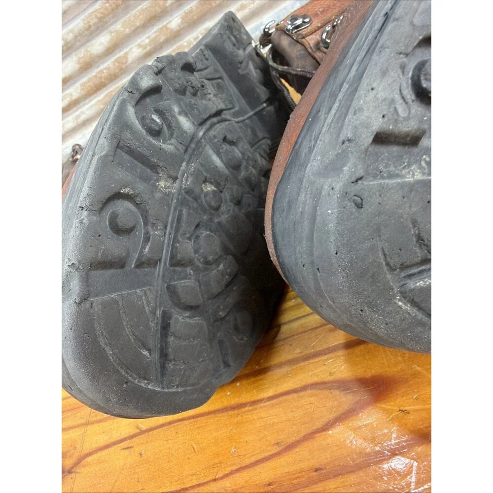 Thorogood #804-3266 Work Boot Mens 9.5EEE Composite Toe Leather NO INSOLES